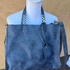 charming charlie navy blue tote